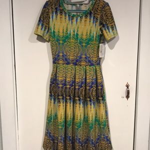 LuLaRoe M Amelia Dress